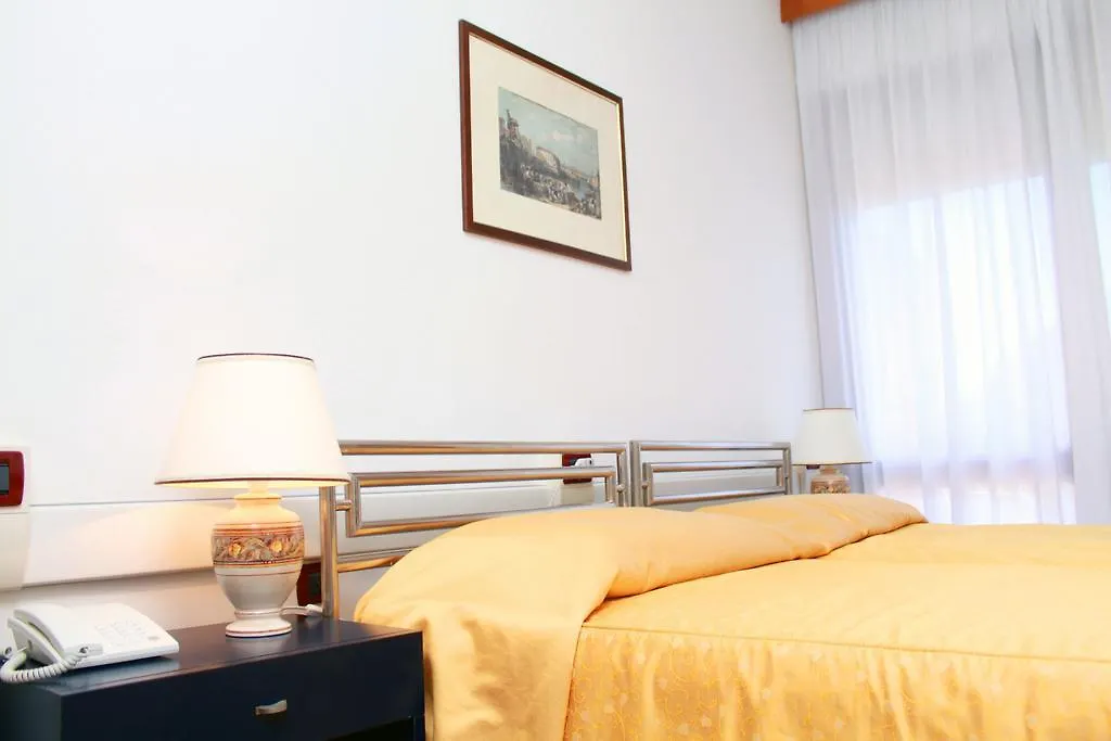 Hotel Alla Posta 1870 Teolo 3*,